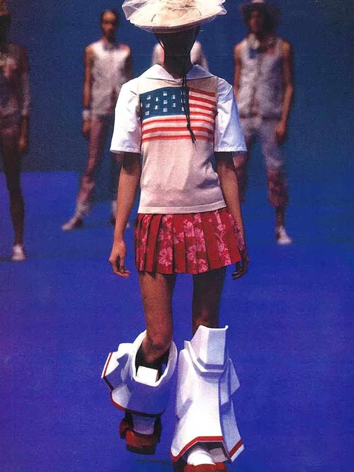 S/S 1998 “Hyper Over Drive” 출처:Fashionsnap