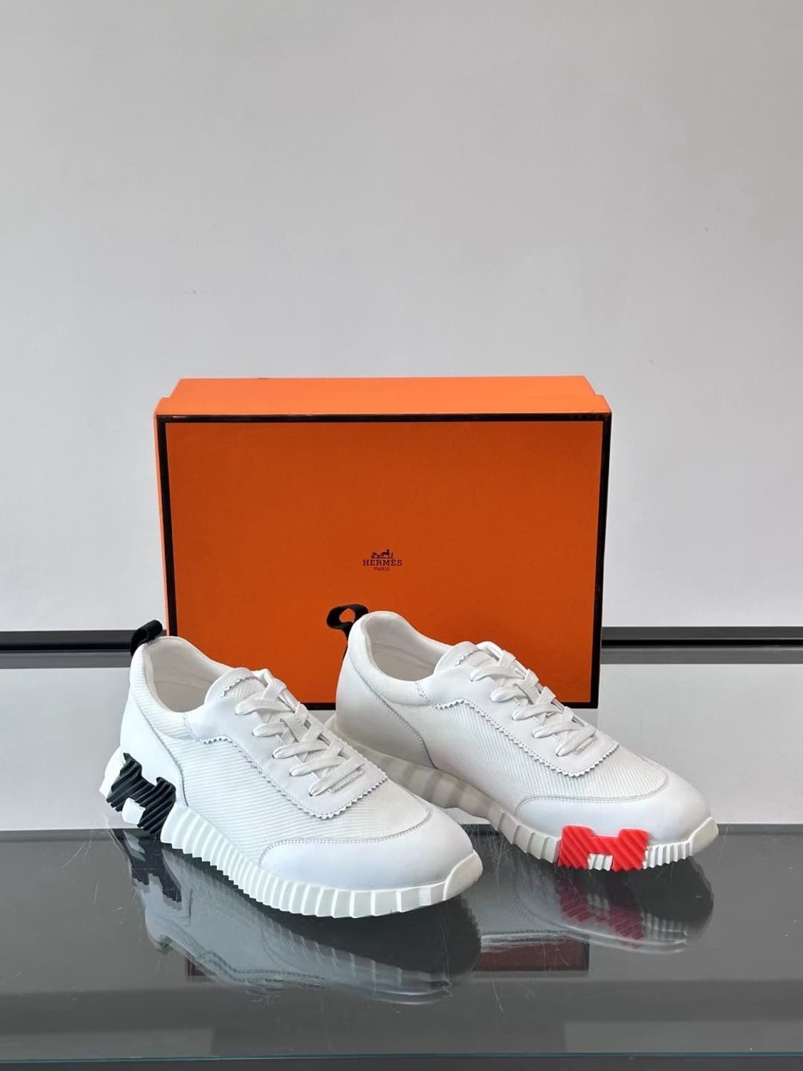 postshipment 커버 이미지