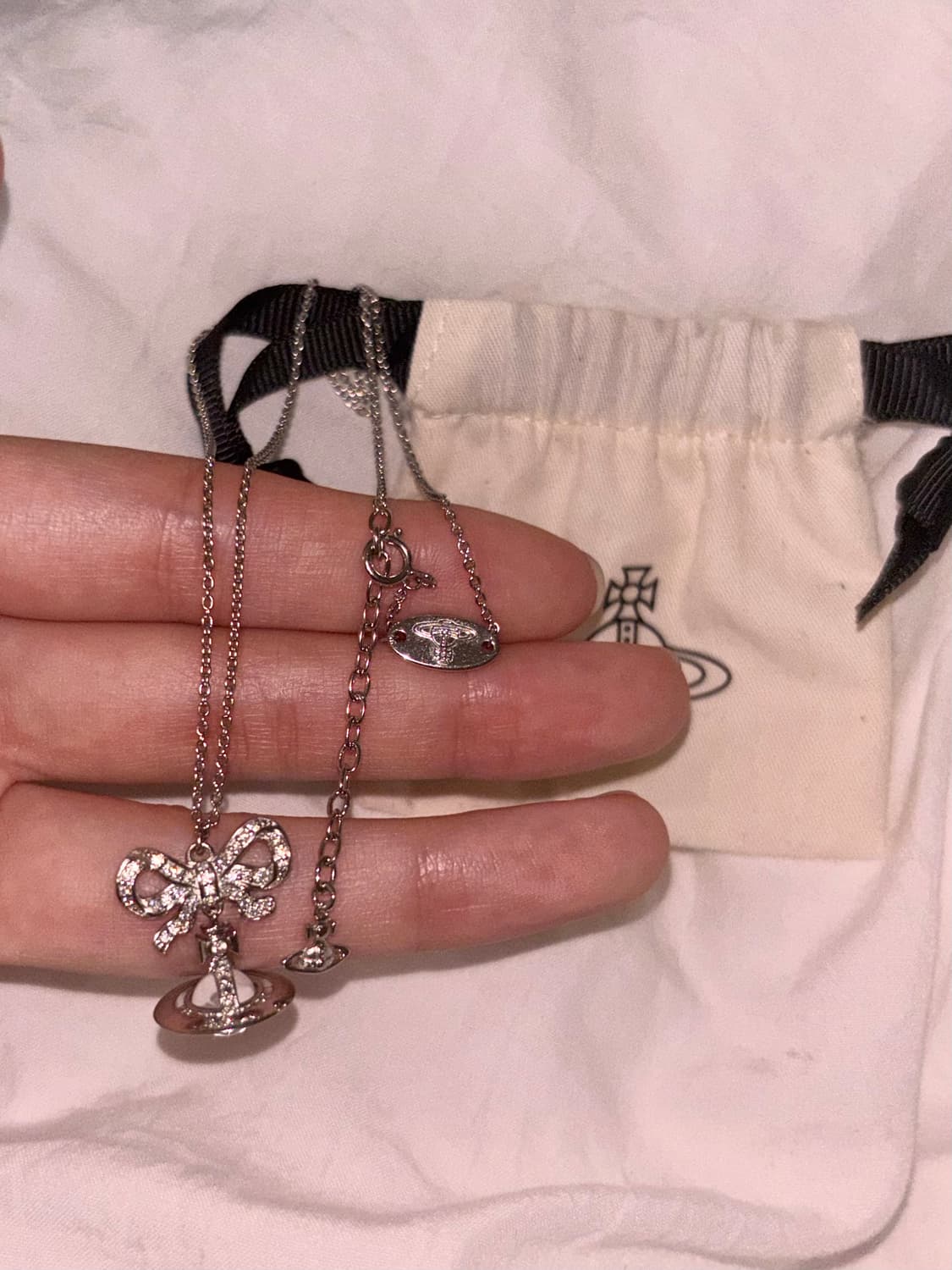 비비안웨스트우드 리본 목걸이 상품이미지1