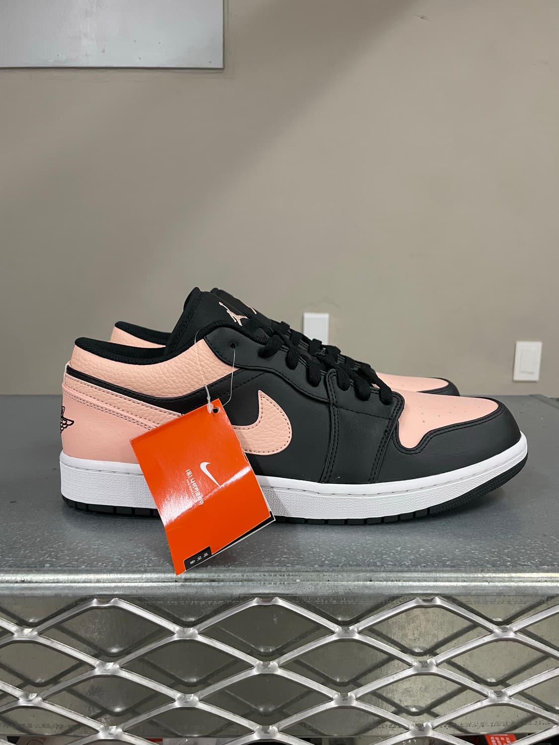 나이키 조던 1 로우 300 상품이미지4