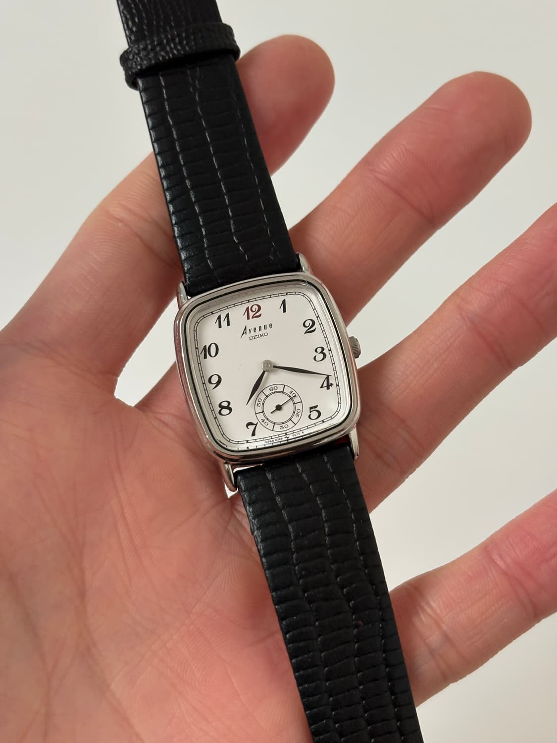 1990s Avenue Small Seconds Tank Quartz 상품이미지1