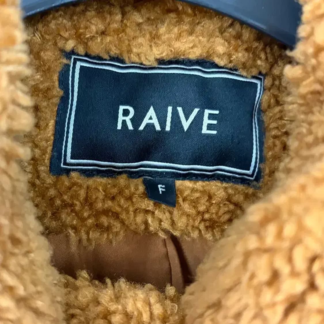 RAIVE teddy bear coat 상품이미지5