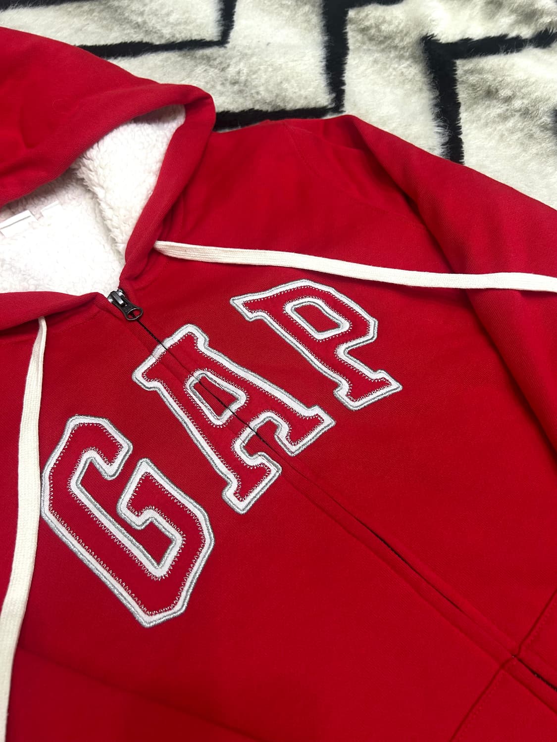 [M]GAP 빅로고 쉐르파 후드집업/레드 상품이미지1