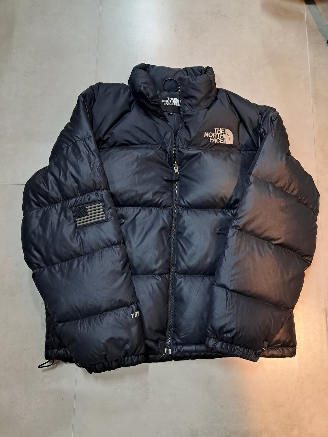 노스페이스 눕시 700 패딩 블랙 100 상품이미지1