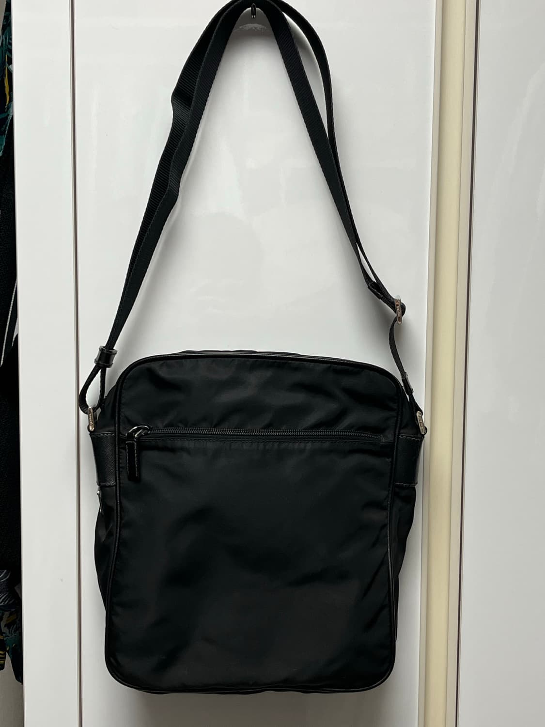 프라다 블랙 나일론 크로스백 상품이미지2