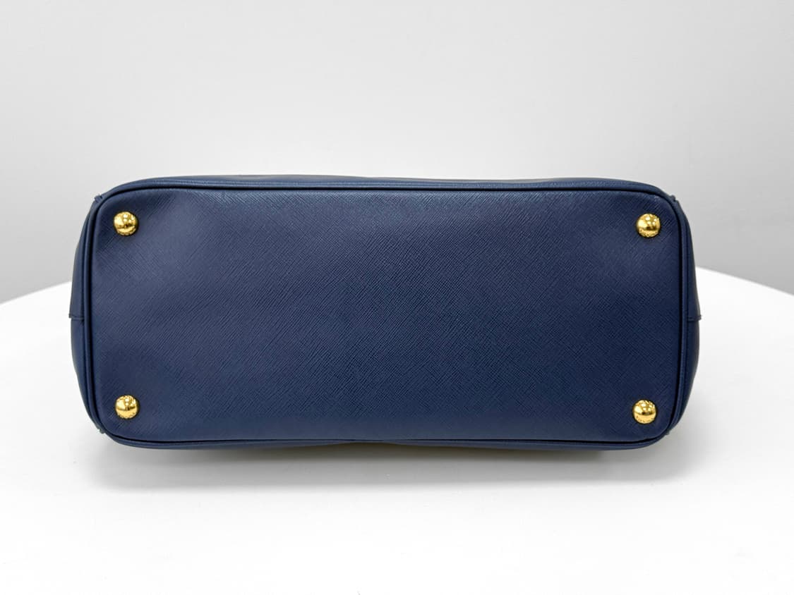 Prada Saffiano Lux Tote Bag 상품이미지6