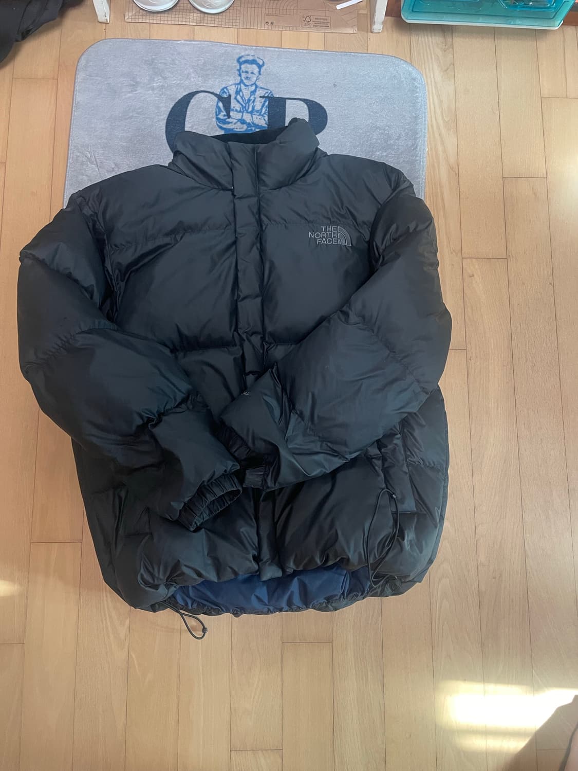 노스페이스 차콜 패딩 L 상품이미지2