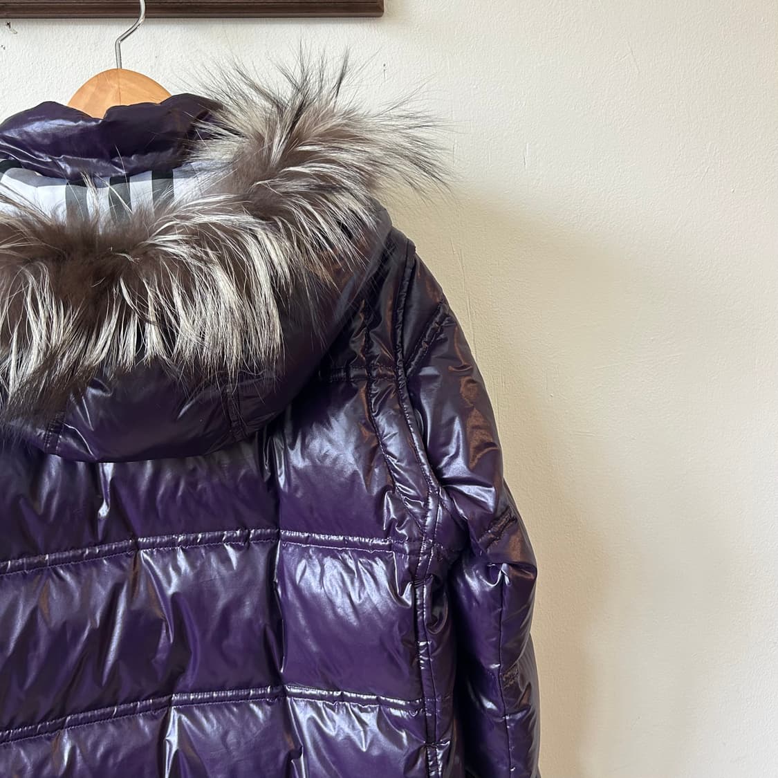 버버리 실버 폭스 다운 패딩 상품이미지9