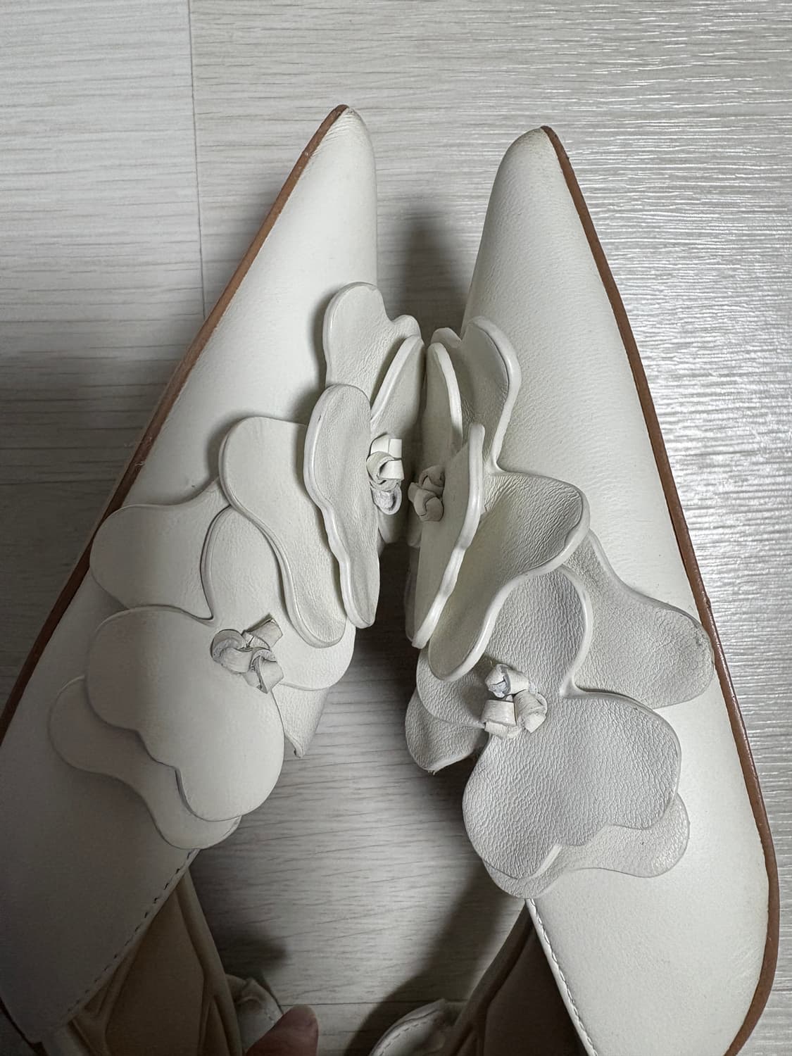 알도 웨딩구두 웨딩슈즈 양가죽 플라워 펌프스 힐 화이트 240 상품이미지3