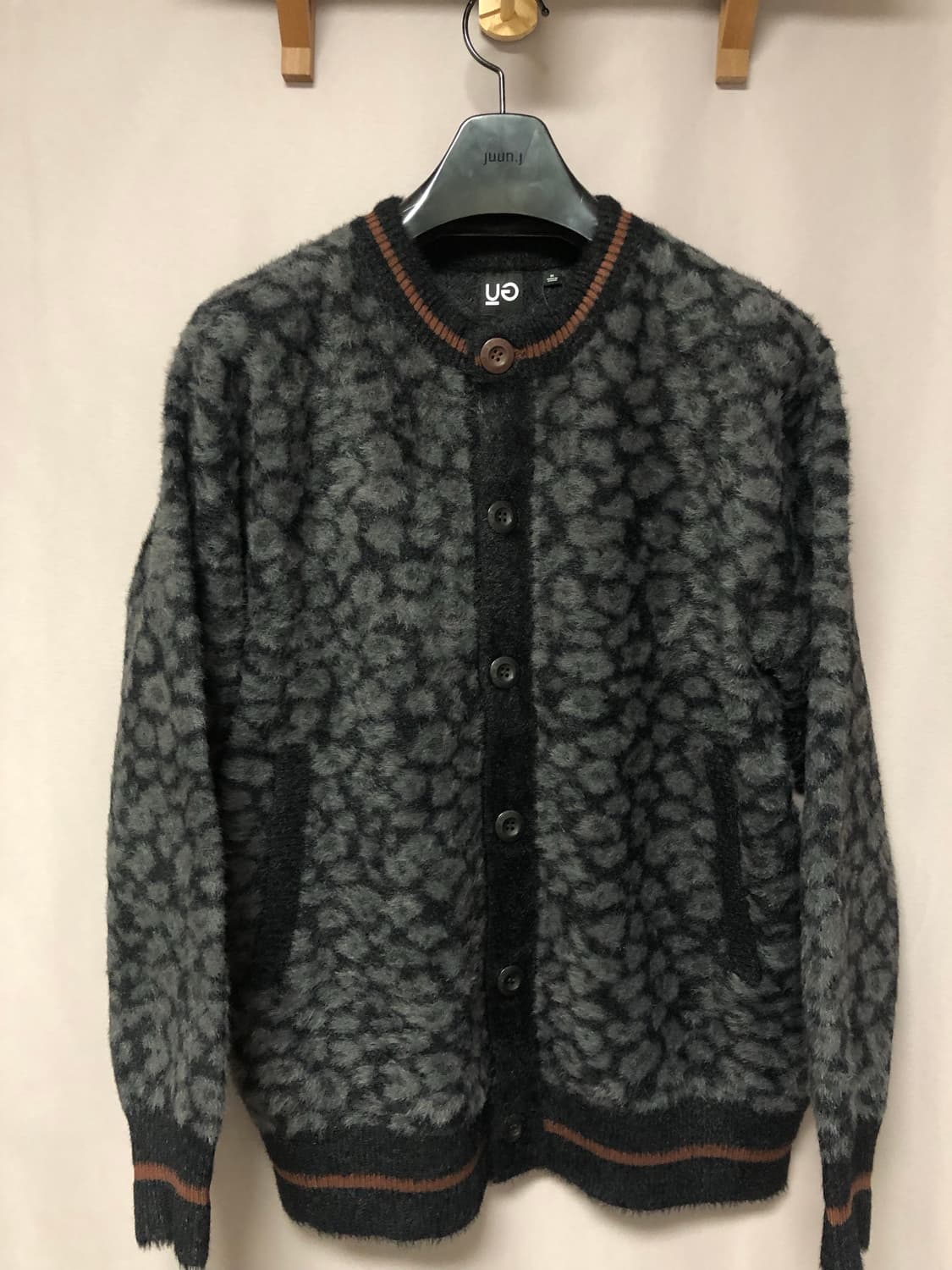 언더커버 X GU 쉐기 크루넥 가디건 상품이미지1