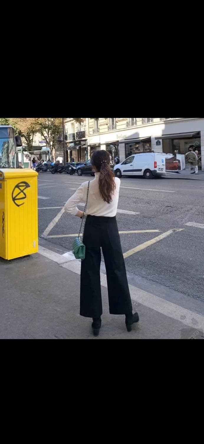 새상품 한연아 쇼트벗스터닝 버튼 블랙데님 상품이미지2