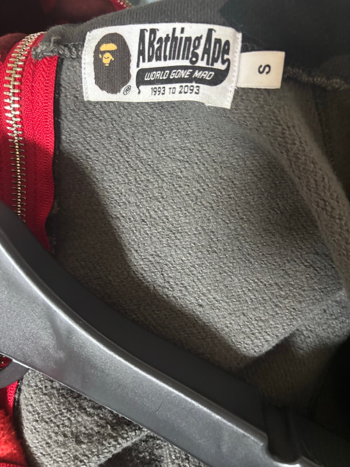 베이프 샤크 후드 레드블랙S 상품이미지3