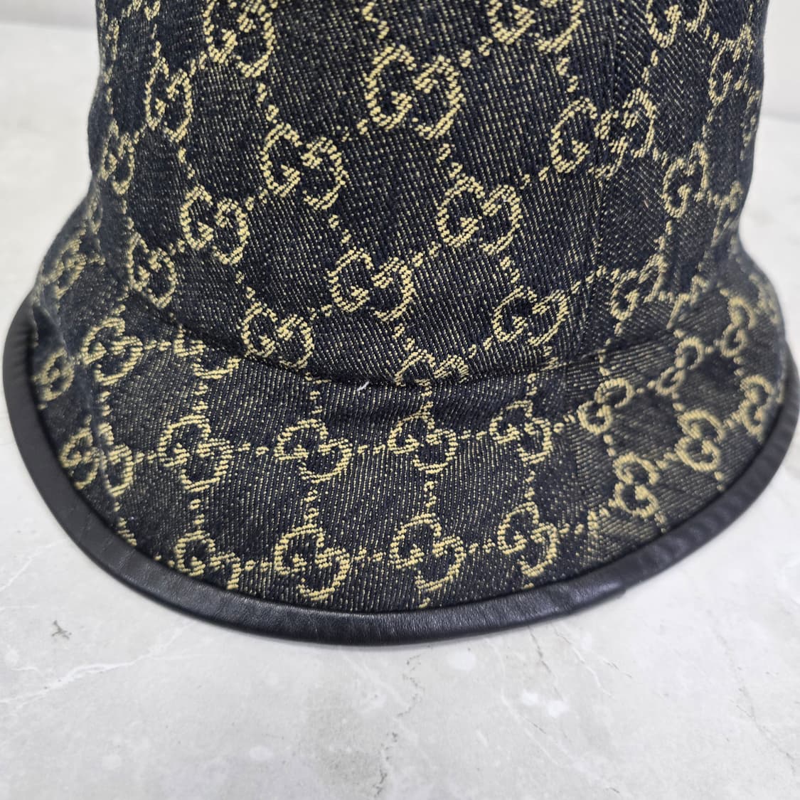 구찌 GG 데님 버킷햇 모자 m사이즈 판매 상품이미지3