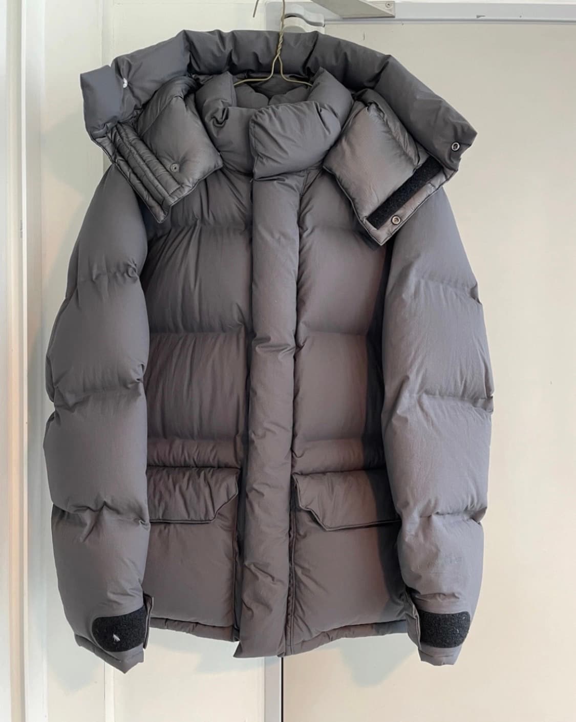 NORTH FACE 그레이 패딩 M사이즈 상품이미지2