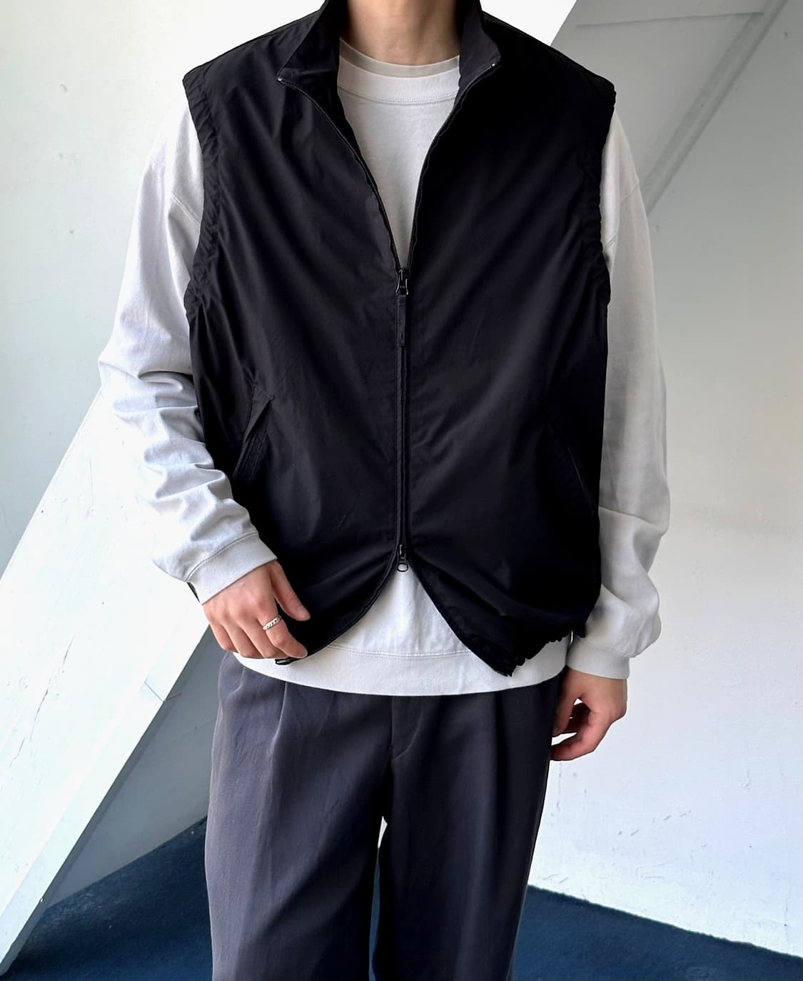 Washed puckering fabric 2way zip vest  상품이미지9