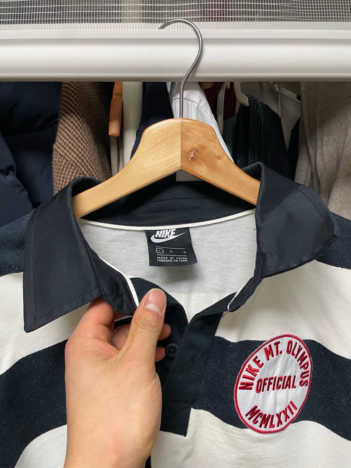 나이키 카라긴팔 팝니다. 상품이미지2