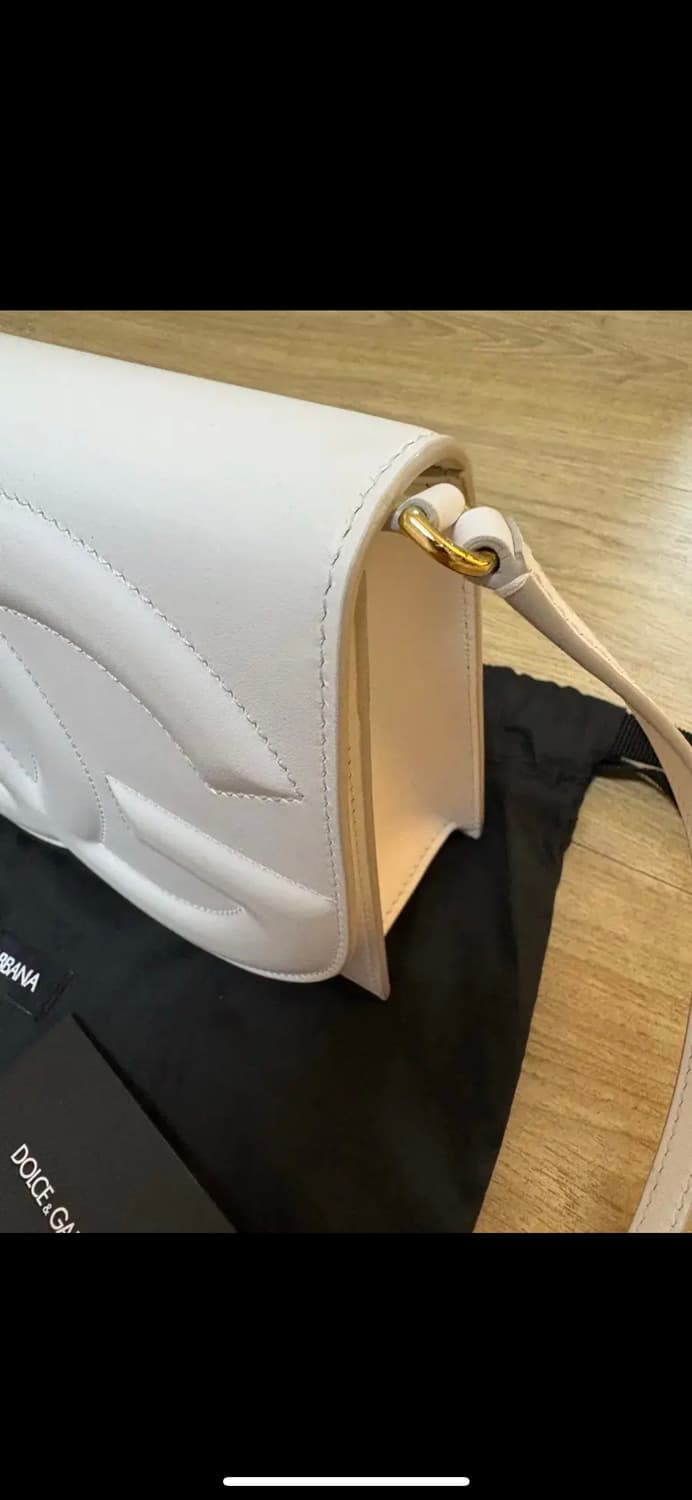 (무료배송)돌체앤가바나 DG 로고 화이트 크로스백 상품이미지3