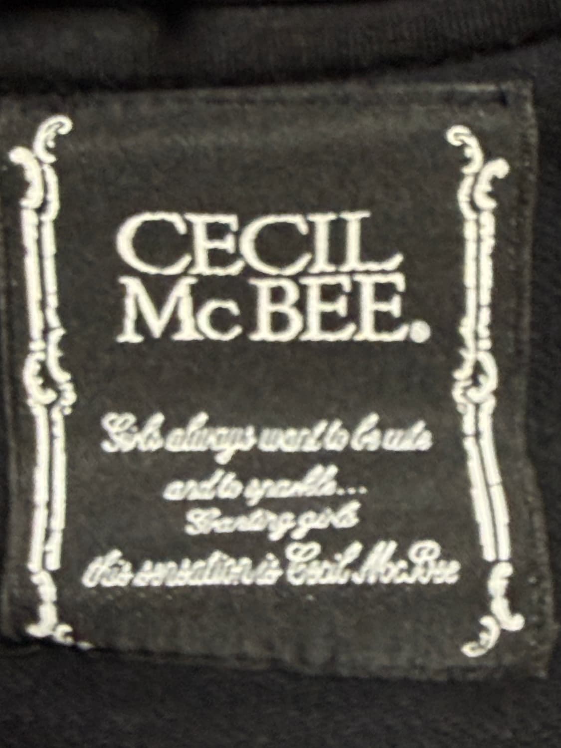 세실맥비 하이넥 y2k 대장 후드집업 상품이미지4