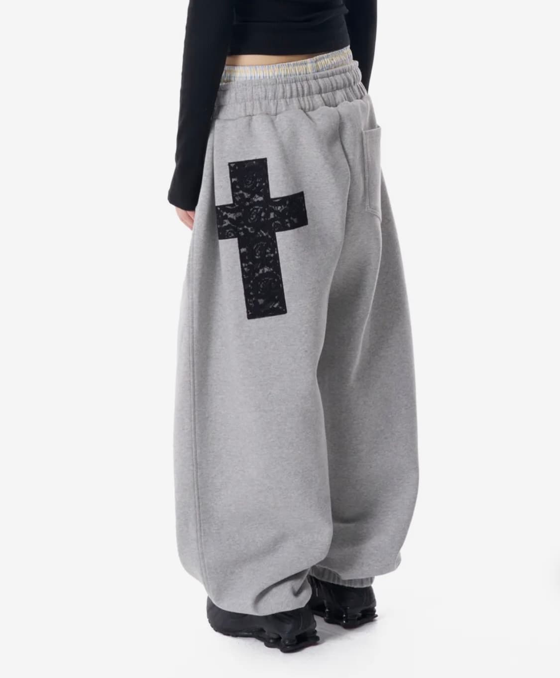 [2] 아캄 크로스 패치 스웻팬츠 상품이미지1