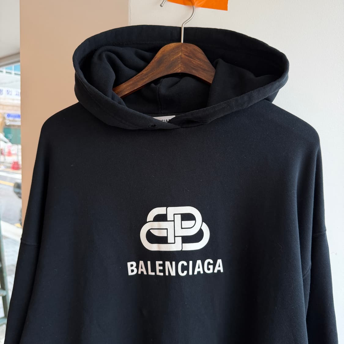 발렌시아가 BB 오버사이즈 후드 상품이미지3