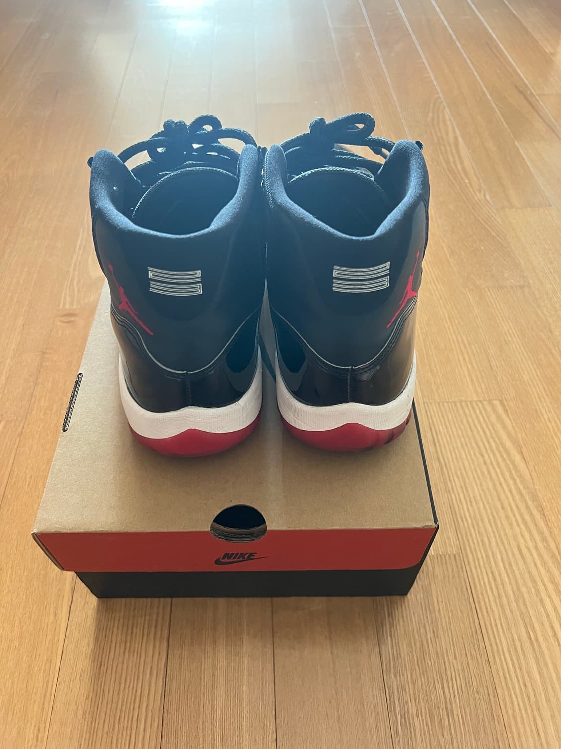 조던 11 레트로 브레드  상품이미지2