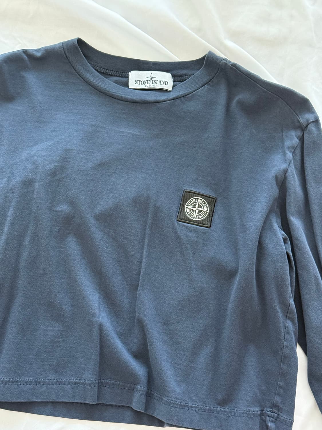 스톤아일랜드 로고 크롭 긴팔 티셔츠 상품이미지3