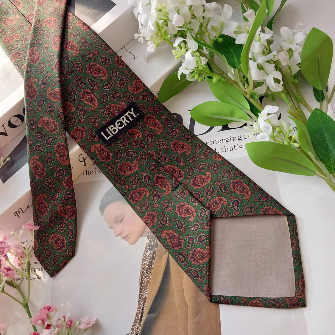 리버티 실크 그린 페이즐리 넥타이 9cm A+등급 K1910
 상품이미지5