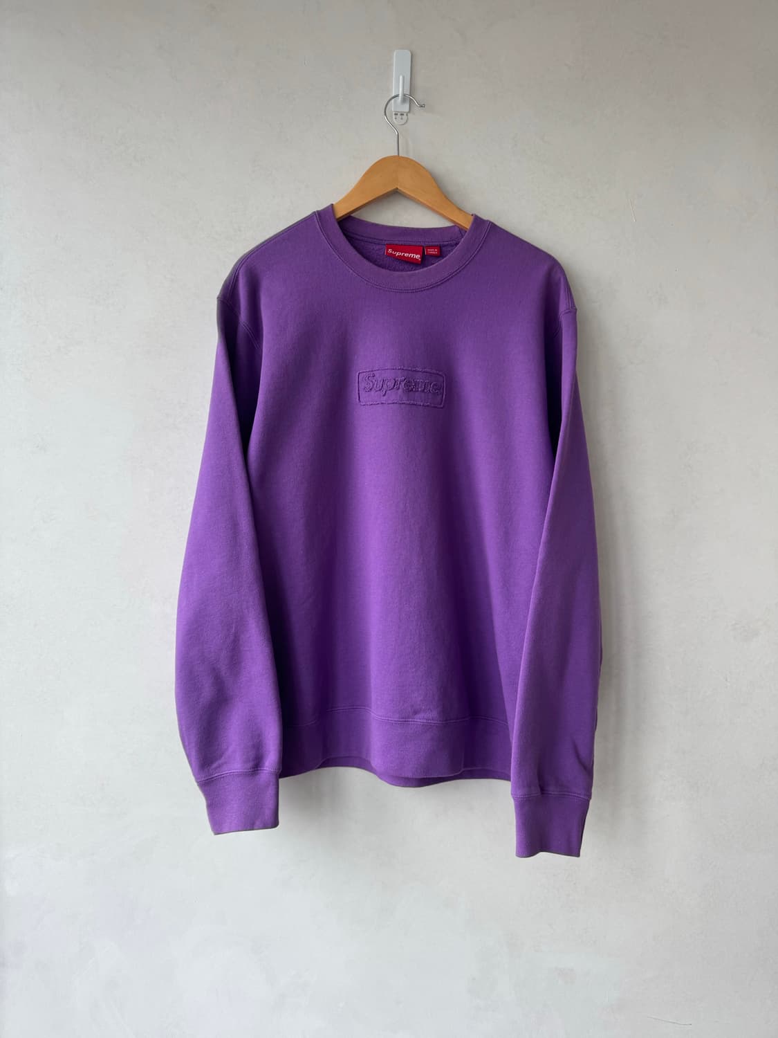 Ss20 슈프림 텃아웃 로고 크루넥 상품이미지6