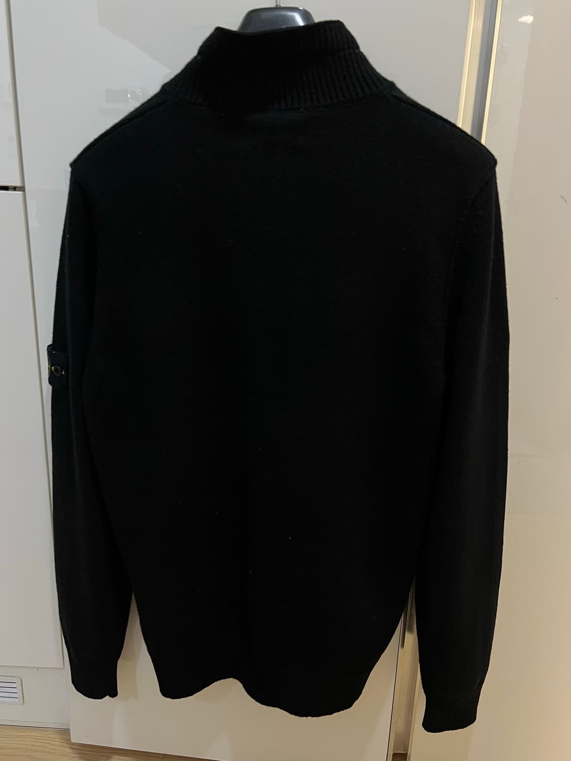 23fw 스톤아일랜드 반집업니트 L (새상품급) 상품이미지2