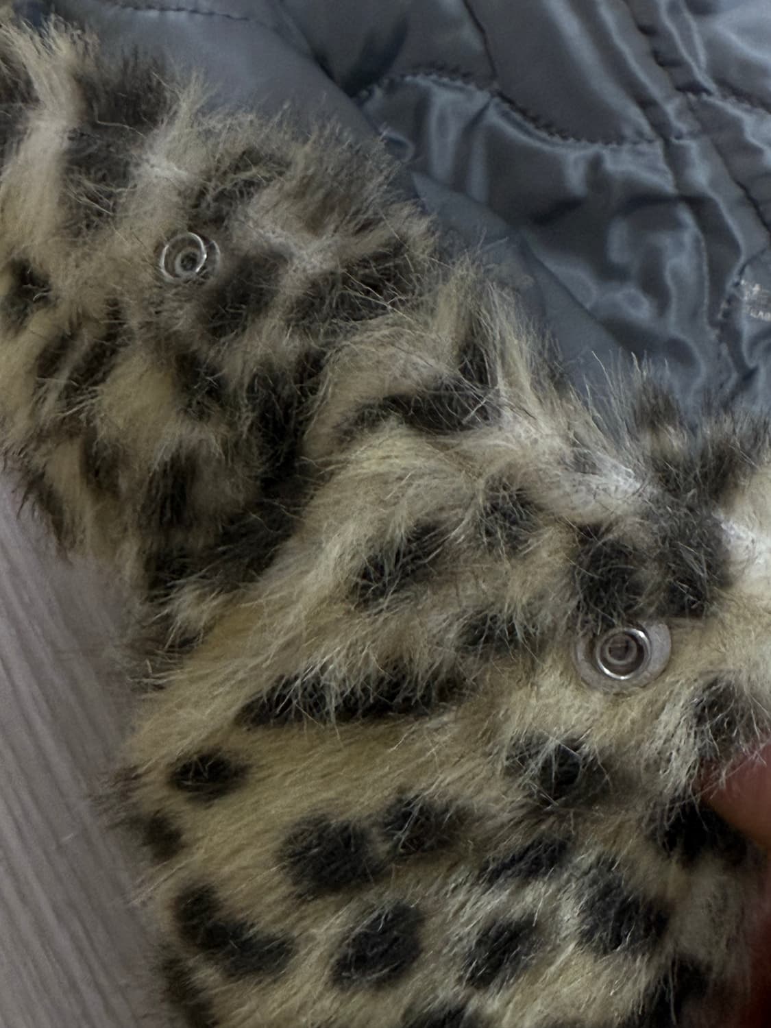 스탠드얼론 레오파드 모헤어 안감패딩  후드캡 상품이미지6