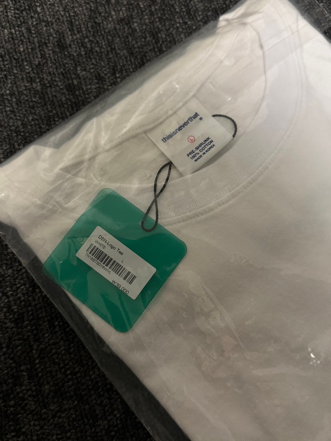 [L] 디스이즈네버댓 DSN-Logo Tee 로고 반팔 화이트 상품이미지4