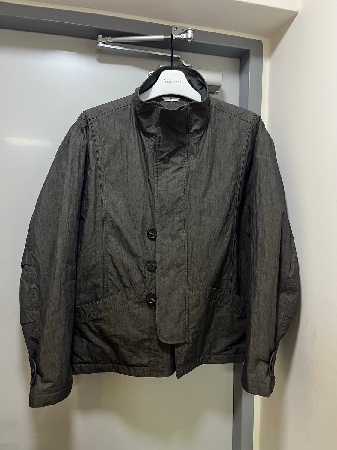 [2] 나아나나 커브드 라인 점퍼 셋업 차콜 브라운 상품이미지6