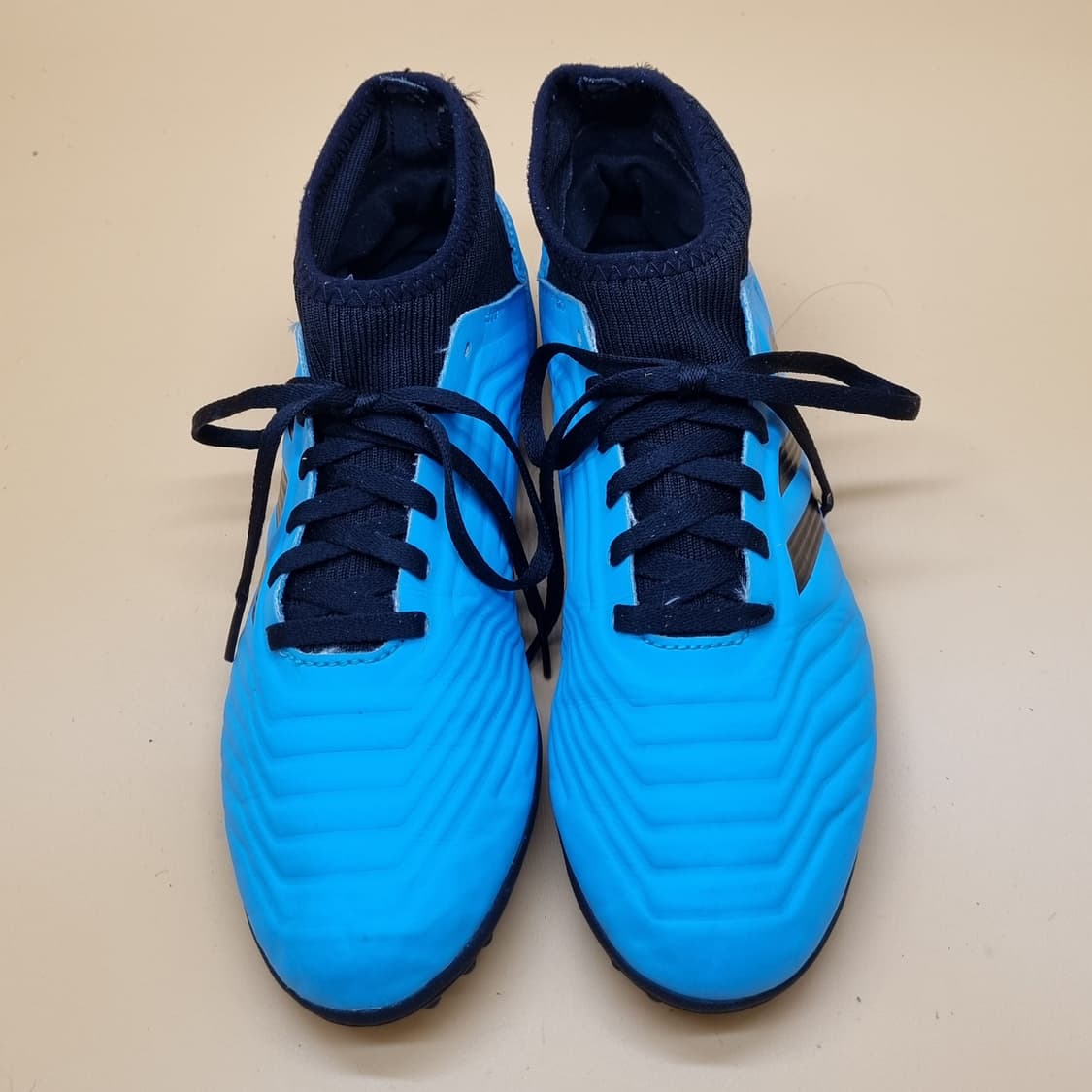 아디다스 프레데터 풋살화 240. 상품이미지2