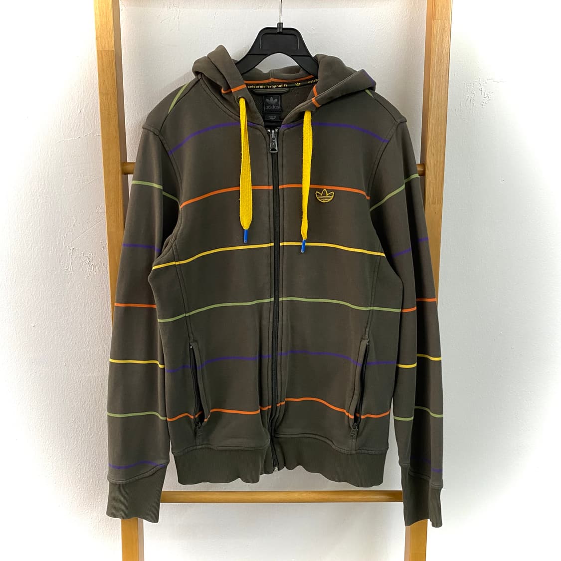 95 아디다스 카키 후드집업 상품이미지1