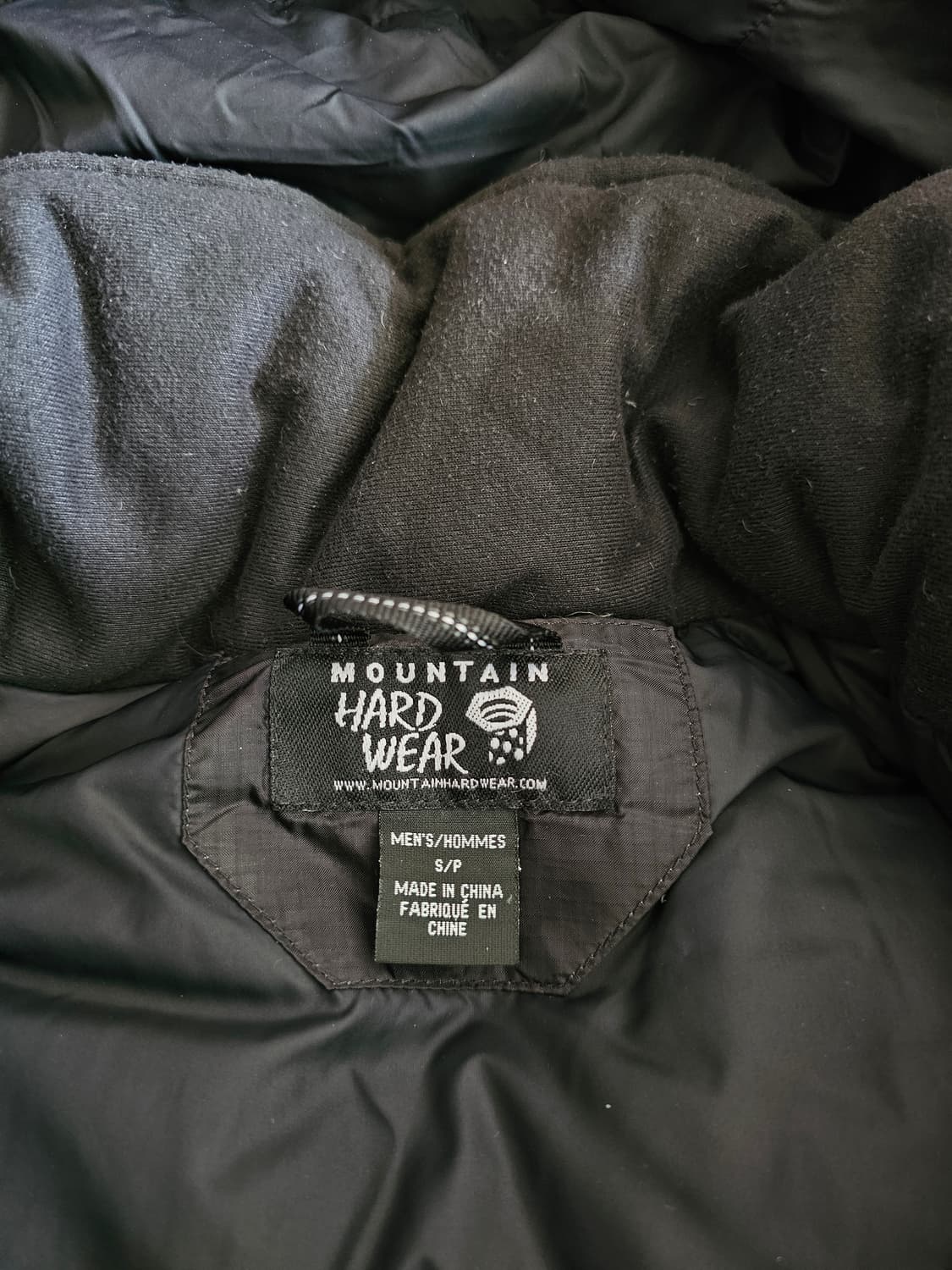 마운틴하드웨어 에어쉴드 구스 다운 블랙 S 상품이미지6