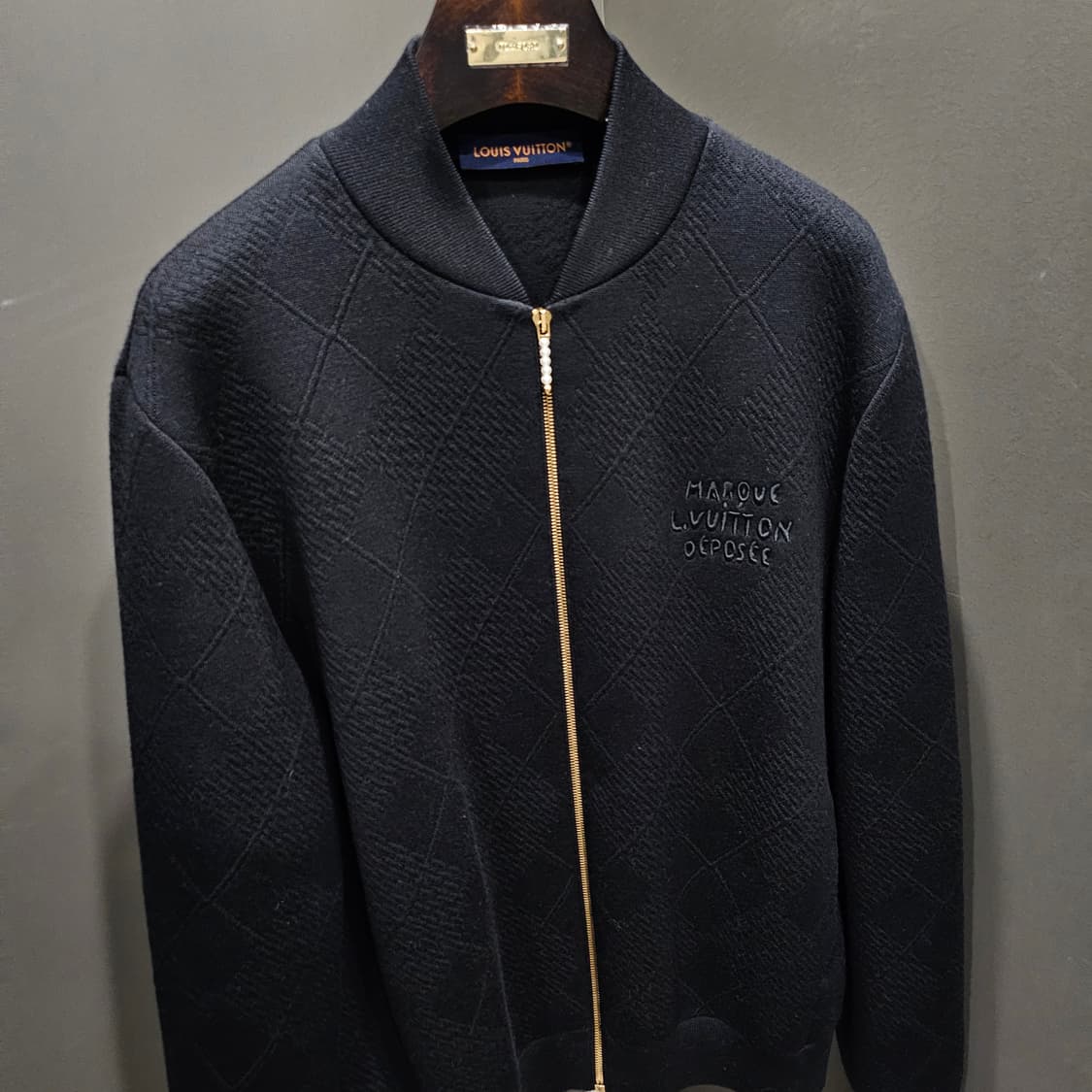 루이비통 퍼렐 텍스처드 니트 울 블렌드 블루종 상품이미지2