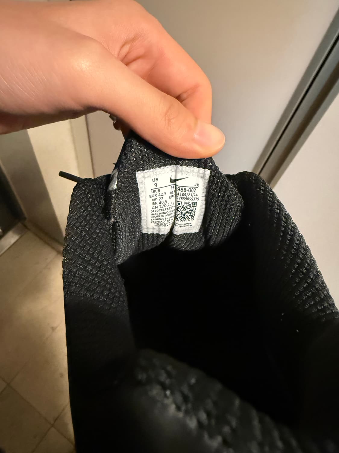 나이키 샥스 270 메탈릭 실버 최근 거래가 30만원 상품이미지4