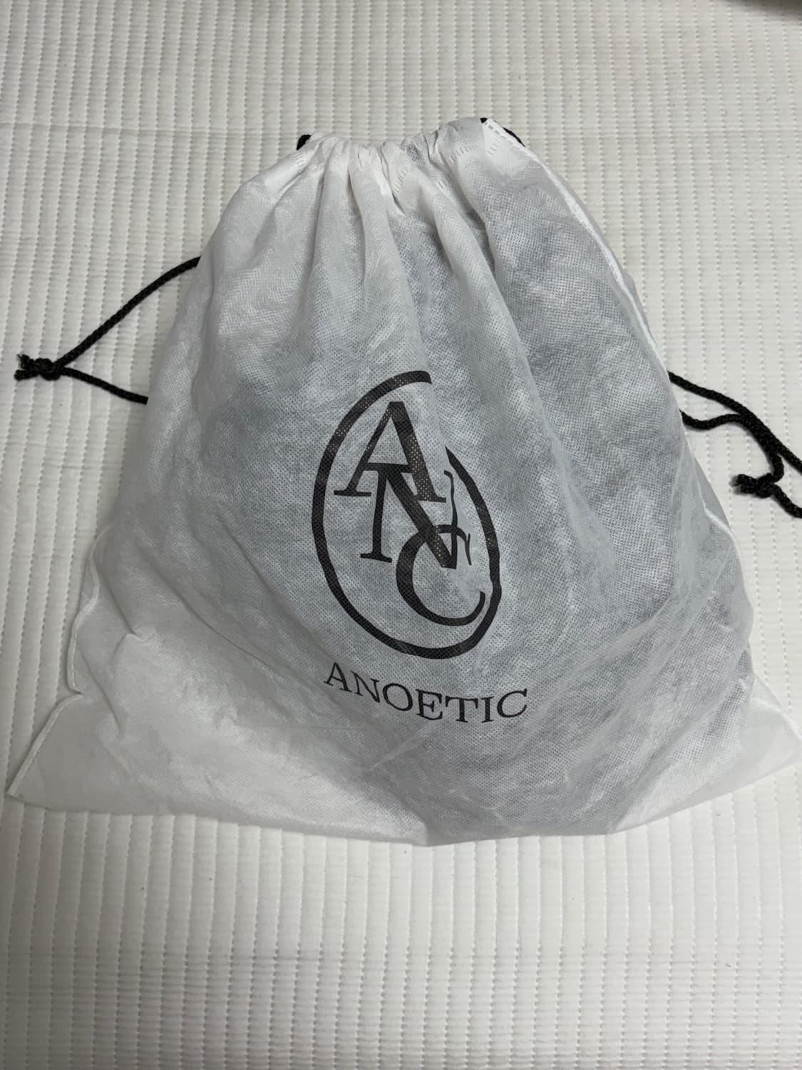 아노에틱 리본 클래식 백팩 블랙 상품이미지4