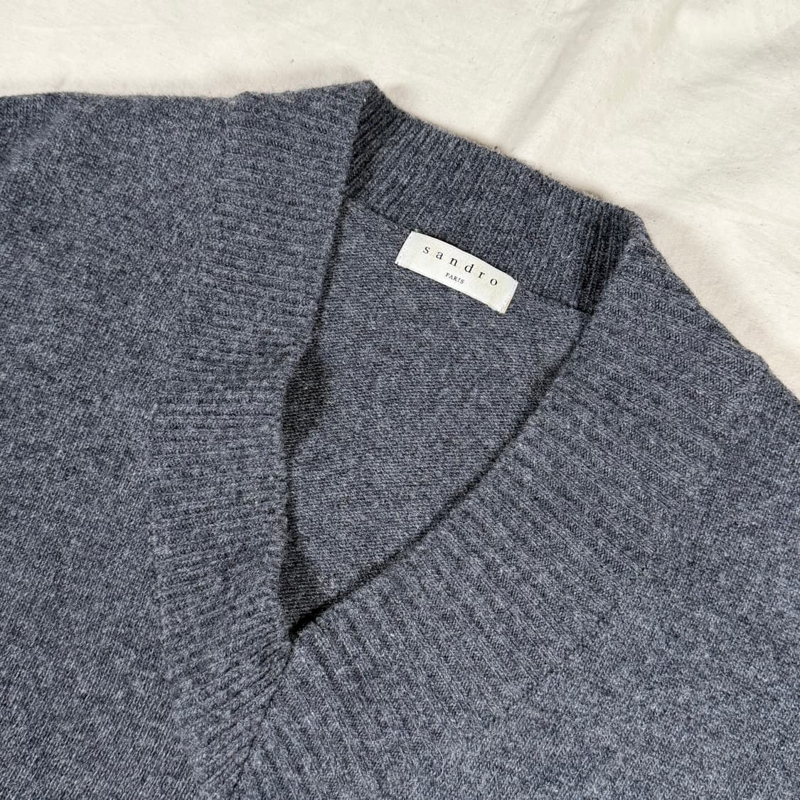 산드로 케시미어 브이넥 니트 상품이미지2