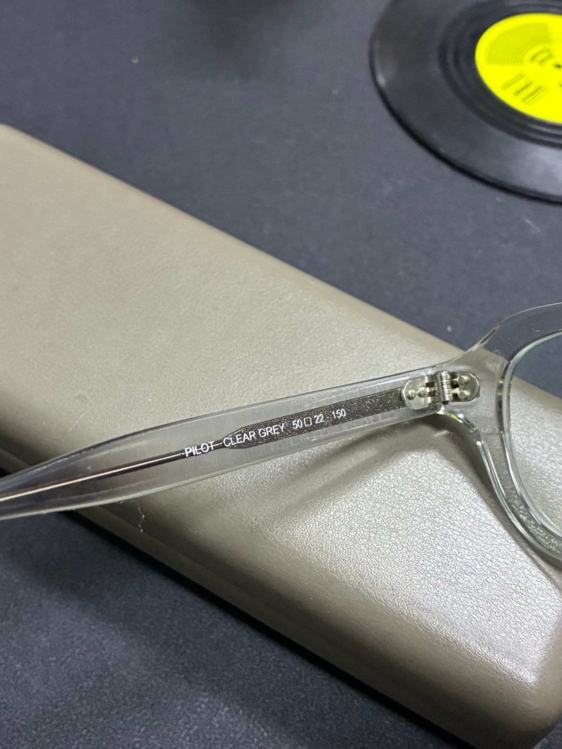 언커먼아이웨어 PILOT 클리어 그레이 상품이미지3