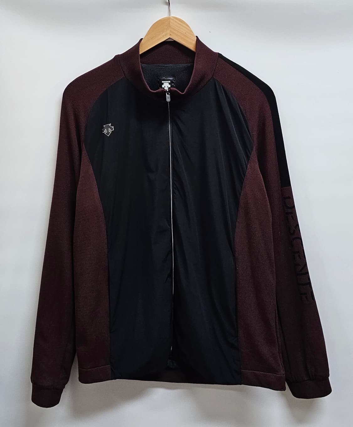 데상트 골프 하이브리드 방풍자켓 105 상품이미지1