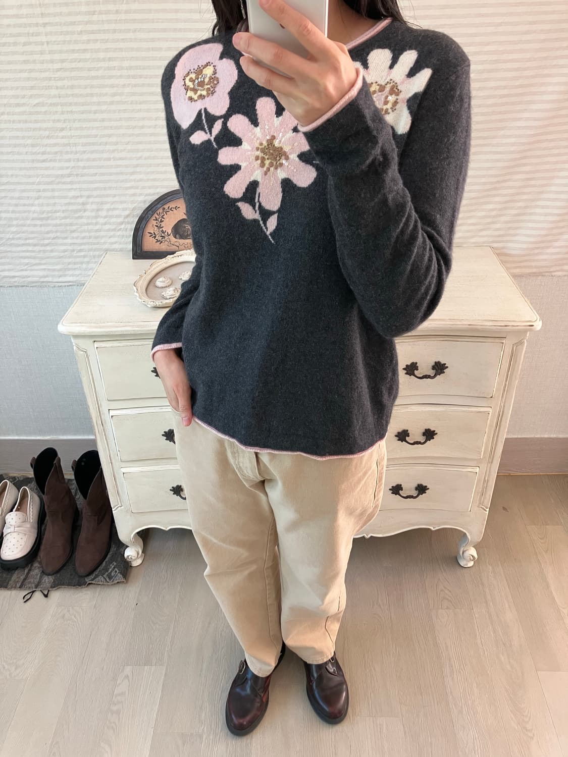 jpn vintage 차콜 플라워패턴 비즈 니트 y2k 스트릿 갸루 펑키 상품이미지5