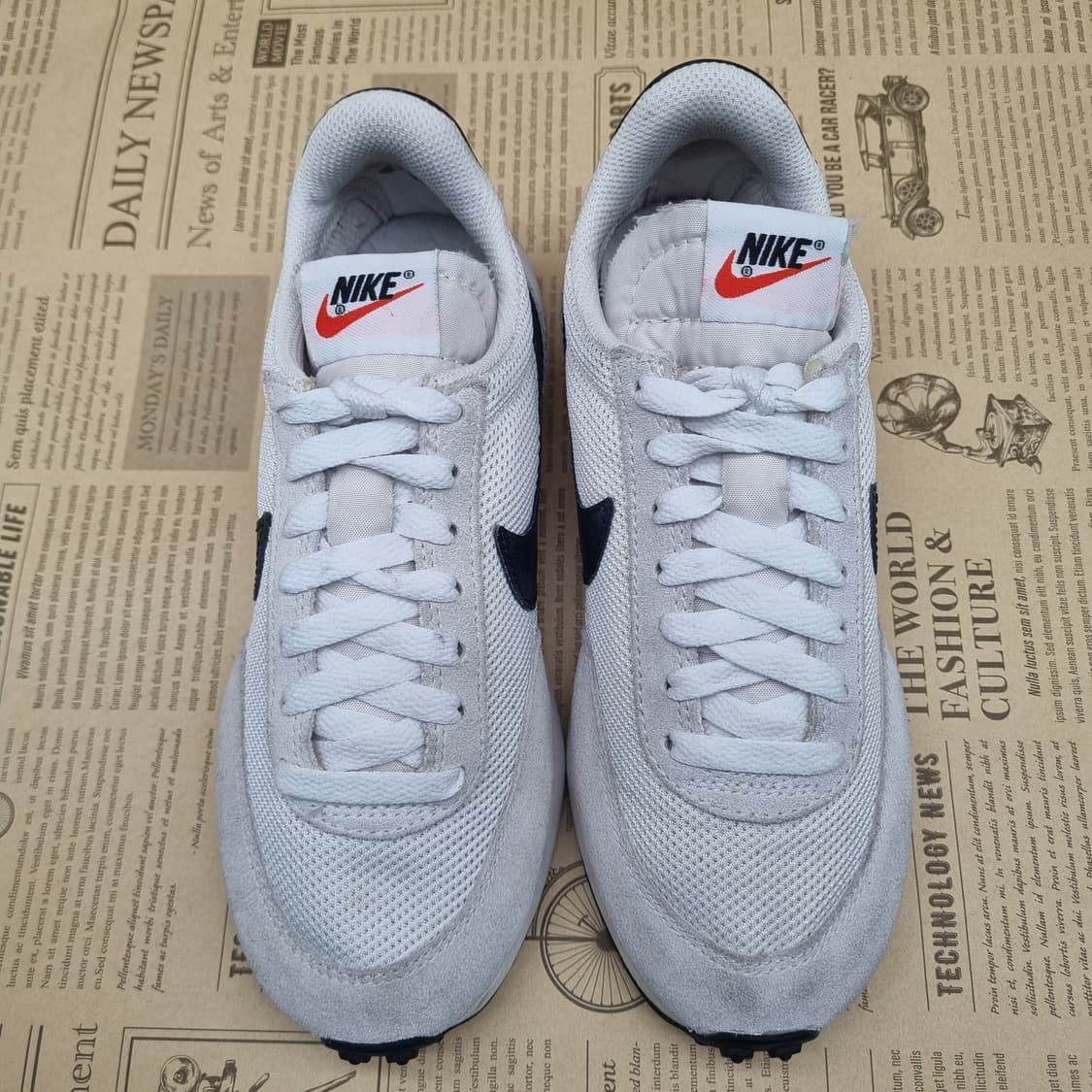 나이키 테일윈드79 흰검 여성운동화230  상품이미지2