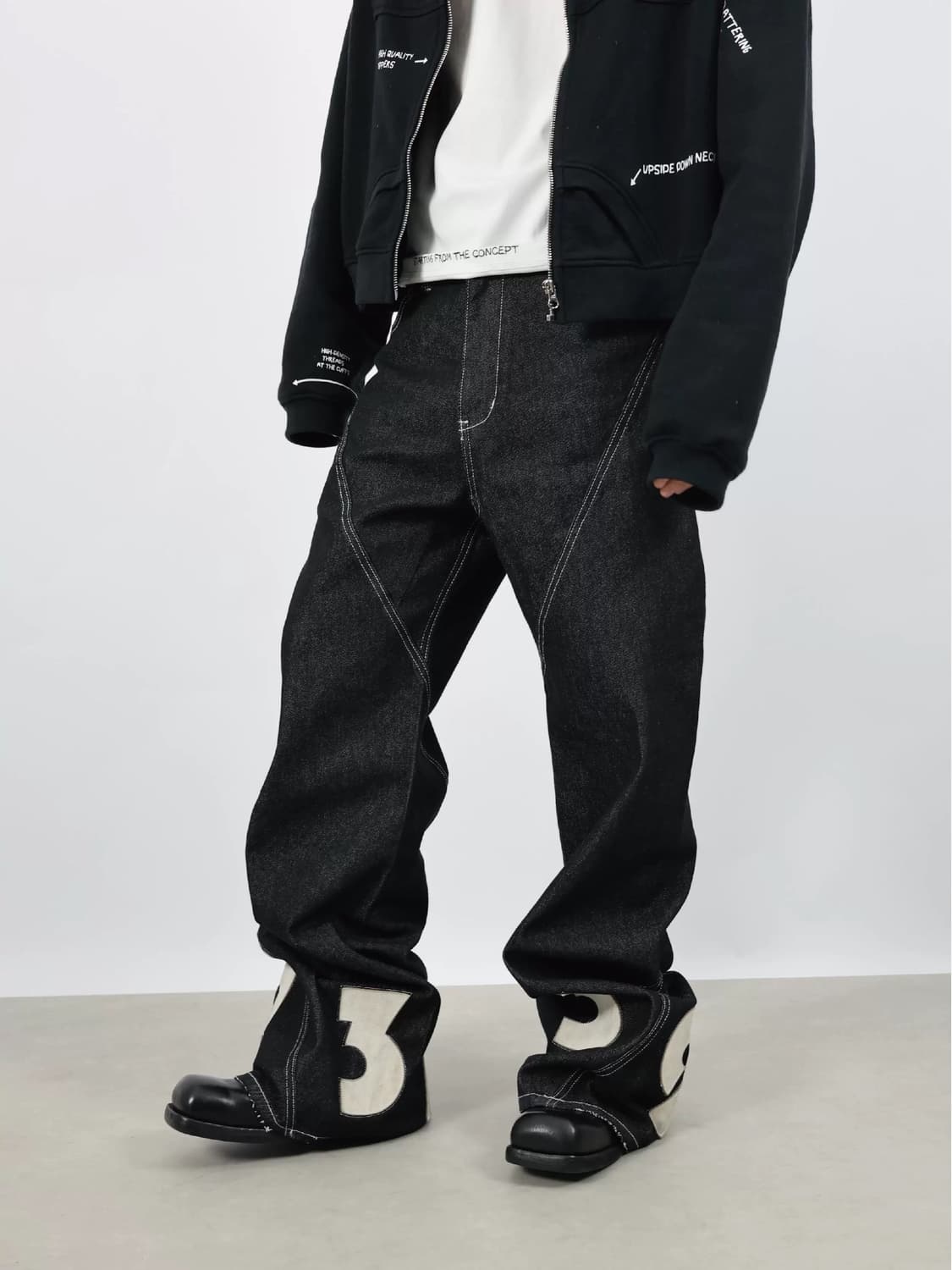 Structured Leather Patch Flare Denim Pan 상품이미지1