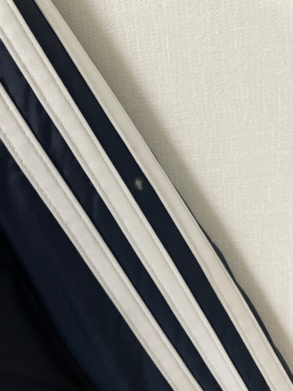 아디다스 레알마드리드 하늘네이비 패딩 상품이미지4