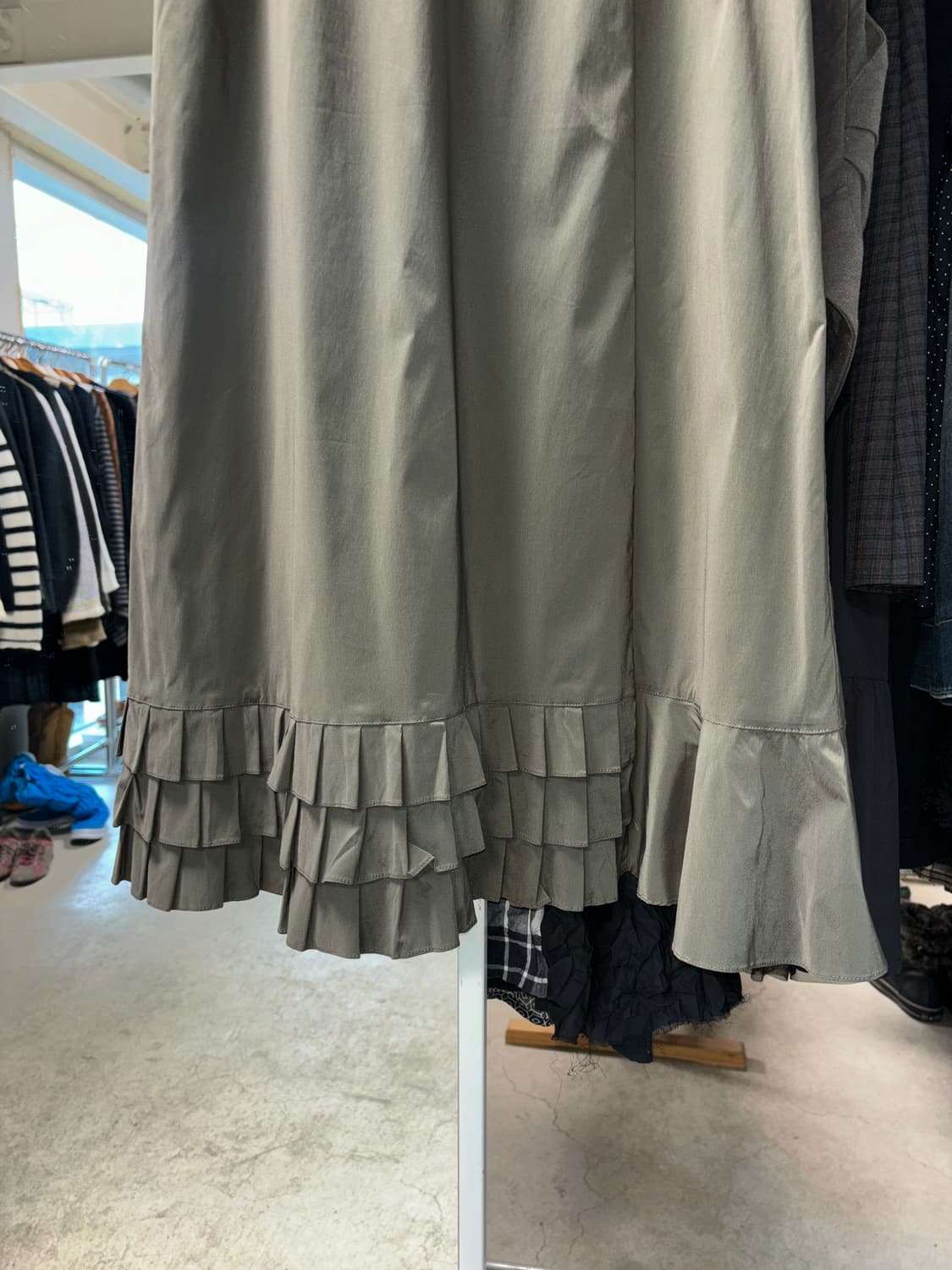 아츠로 타야마 나일론 롱스커트 상품이미지3