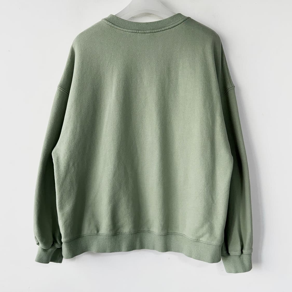 폼더스토어 그래픽 루즈핏 맨투맨 상품이미지5