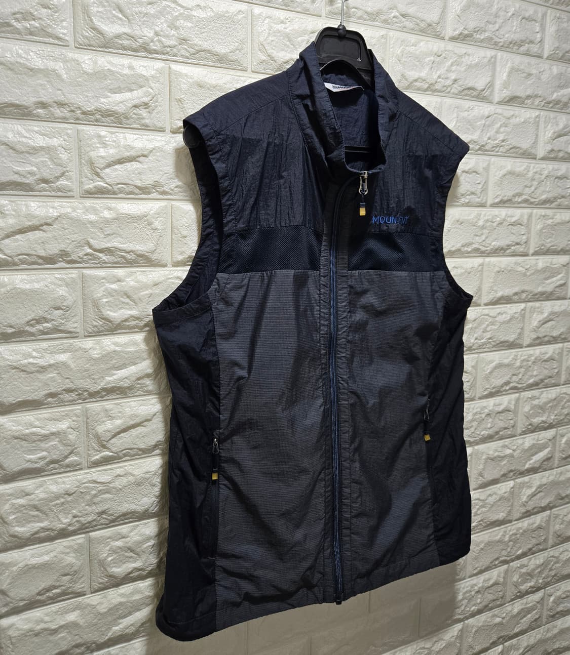 마운티아 등판 매쉬 초경량 등산조끼 베스트 100 상품이미지2