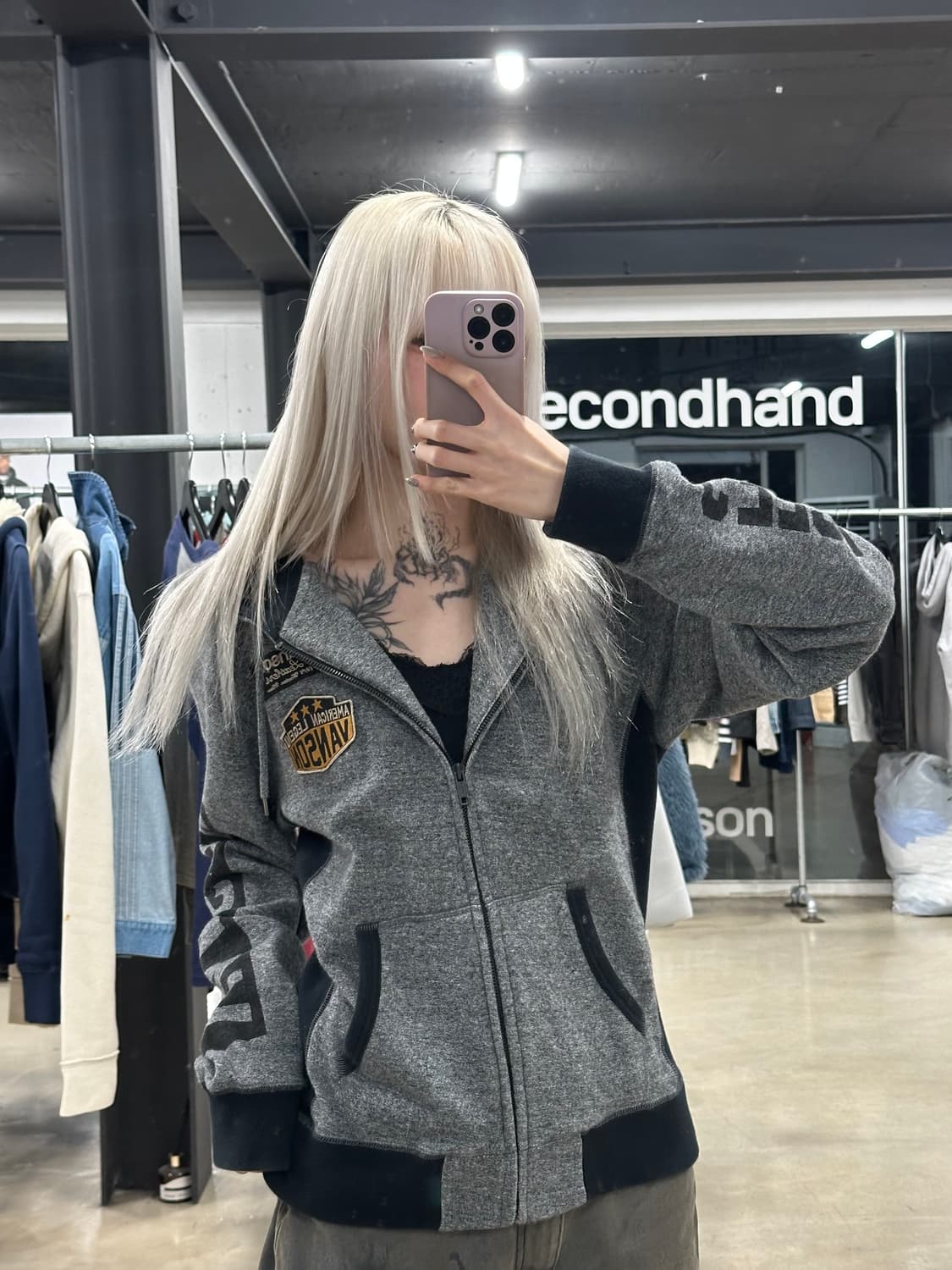 벤슨 자수 와펜 후드 집업 상품이미지1