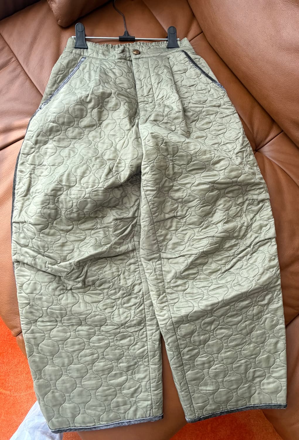 스탠드얼론퀄딩팬츠 상품이미지1